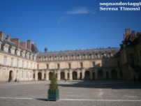 Castello di Fontainebleau cortile